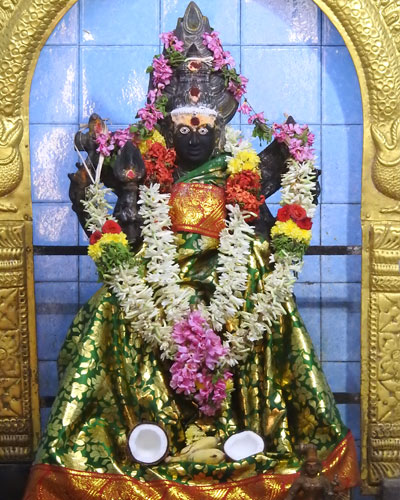 Sri Mummur Sellandiamman Temple
